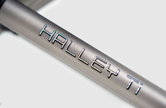 Halley Ti — In detail 3